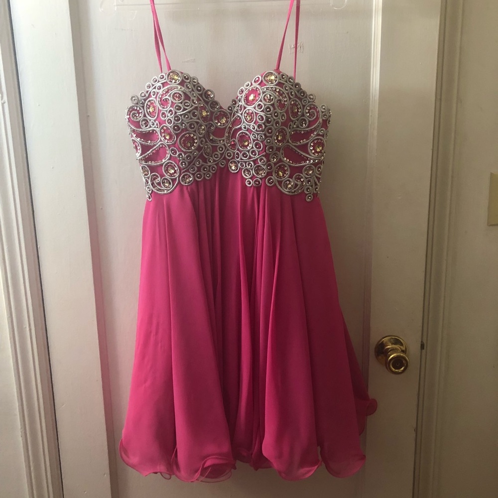 Pink short prom dress size 4